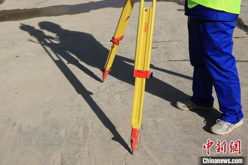 爭當工程測量狀元 技能競賽展風采